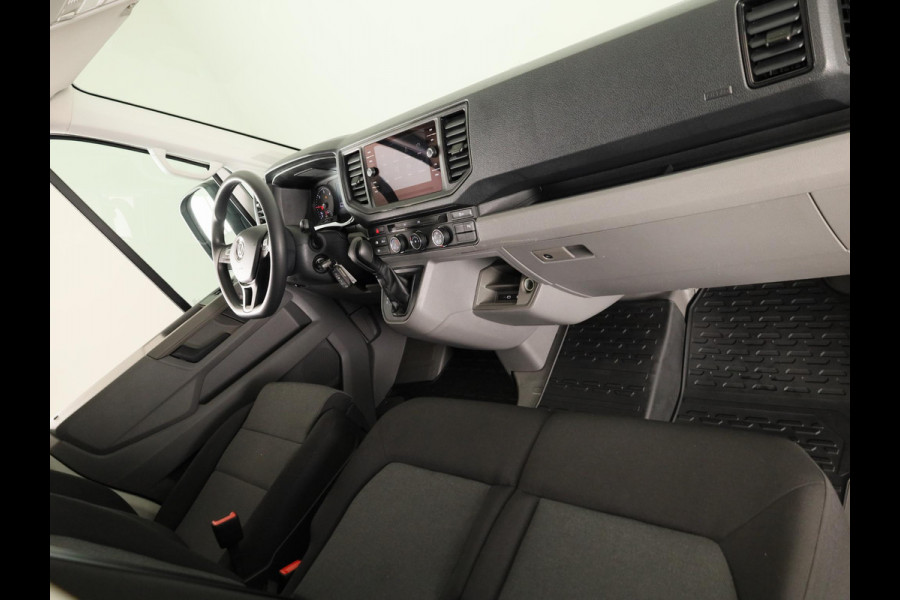 Volkswagen Crafter 35 2.0 TDI L3H3 Highline EURO VI 140 pk Automaat | Verlengde garantie | Navigatie | Parkeersensoren | Achteruitrijcamera | Cruise control |