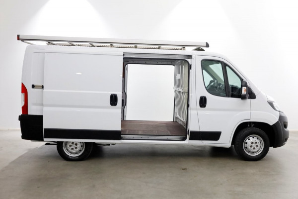 Peugeot Boxer 335 2.2 BlueHDi 140pk L2H1 Premium Airco/Navi/2x Schuifdeur K8 04-2021