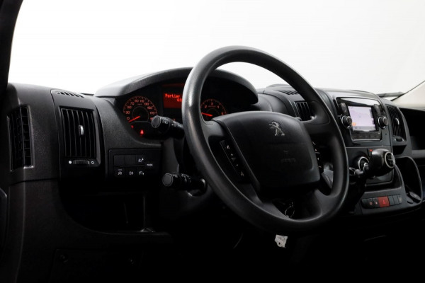 Peugeot Boxer 335 2.2 BlueHDi 140pk L2H1 Premium Airco/Navi/2x Schuifdeur K8 04-2021
