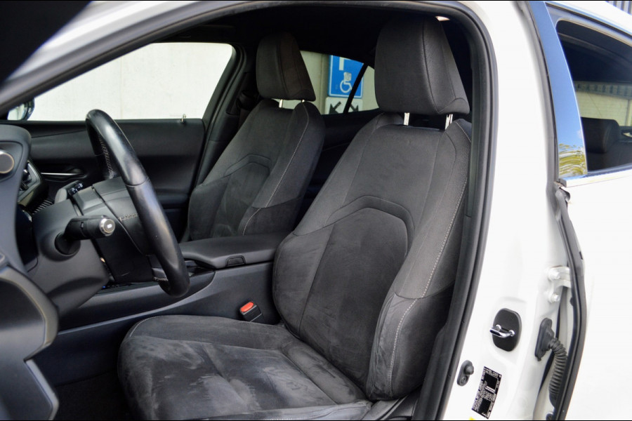 Lexus UX 250h