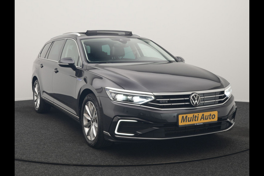 Volkswagen Passat 1.4 TSI GTE Business PHEV 218pk Dealer O.H. | Trekhaak Af Fabriek | Panodak | Adaptive Cruise | Camera | IQ Light | Alcantara Sportstoelen Massage & Verwarmd | Stuur Verwarmd | Keyless | Blis | Sfeerverlichting | Apple Carplay | DAB | Plug In Hybrid |