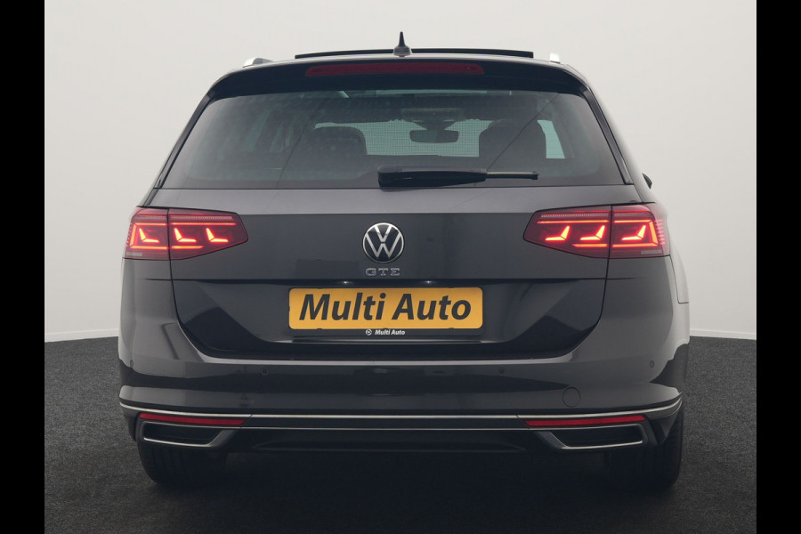 Volkswagen Passat 1.4 TSI GTE Business PHEV 218pk Dealer O.H. | Trekhaak Af Fabriek | Panodak | Adaptive Cruise | Camera | IQ Light | Alcantara Sportstoelen Massage & Verwarmd | Stuur Verwarmd | Keyless | Blis | Sfeerverlichting | Apple Carplay | DAB | Plug In Hybrid |