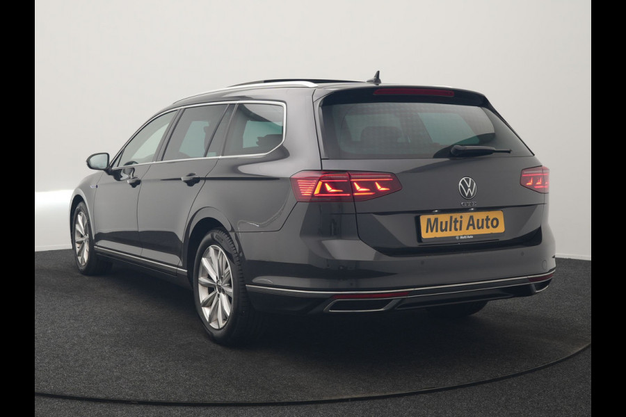 Volkswagen Passat 1.4 TSI GTE Business PHEV 218pk Dealer O.H. | Trekhaak Af Fabriek | Panodak | Adaptive Cruise | Camera | IQ Light | Alcantara Sportstoelen Massage & Verwarmd | Stuur Verwarmd | Keyless | Blis | Sfeerverlichting | Apple Carplay | DAB | Plug In Hybrid |
