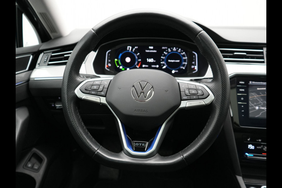 Volkswagen Passat 1.4 TSI GTE Business PHEV 218pk Dealer O.H. | Trekhaak Af Fabriek | Panodak | Adaptive Cruise | Camera | IQ Light | Alcantara Sportstoelen Massage & Verwarmd | Stuur Verwarmd | Keyless | Blis | Sfeerverlichting | Apple Carplay | DAB | Plug In Hybrid |