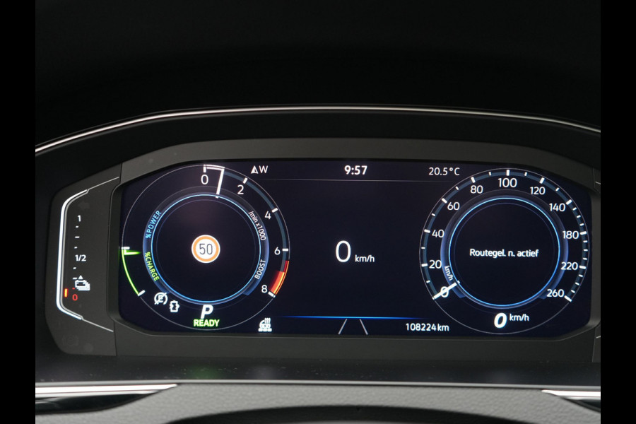 Volkswagen Passat 1.4 TSI GTE Business PHEV 218pk Dealer O.H. | Trekhaak Af Fabriek | Panodak | Adaptive Cruise | Camera | IQ Light | Alcantara Sportstoelen Massage & Verwarmd | Stuur Verwarmd | Keyless | Blis | Sfeerverlichting | Apple Carplay | DAB | Plug In Hybrid |