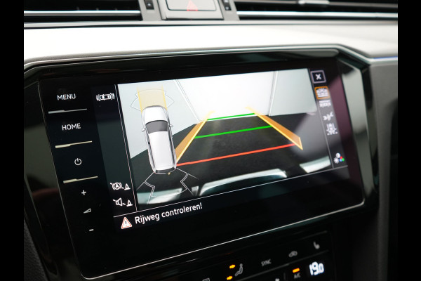 Volkswagen Passat 1.4 TSI GTE Business PHEV 218pk Dealer O.H. | Trekhaak Af Fabriek | Panodak | Adaptive Cruise | Camera | IQ Light | Alcantara Sportstoelen Massage & Verwarmd | Stuur Verwarmd | Keyless | Blis | Sfeerverlichting | Apple Carplay | DAB | Plug In Hybrid |