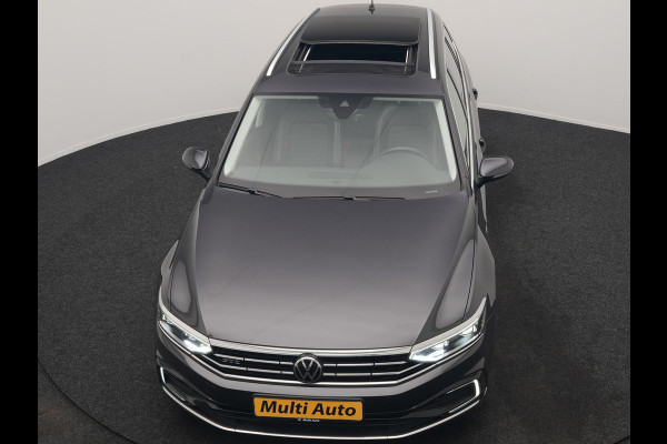 Volkswagen Passat 1.4 TSI GTE Business PHEV 218pk Dealer O.H. | Trekhaak Af Fabriek | Panodak | Adaptive Cruise | Camera | IQ Light | Alcantara Sportstoelen Massage & Verwarmd | Stuur Verwarmd | Keyless | Blis | Sfeerverlichting | Apple Carplay | DAB | Plug In Hybrid |