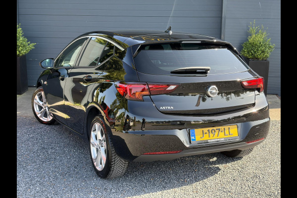 Opel Astra 1.2 Launch Elegance 2e Eigenaar,Camera,Stoelverw-Stuurverw,110pk,Navi,Carplay,Halfleder,Elekt.Stoel,6 Bak,Clima,Cruise,Lm velgen,Pdc V+A,N.A.P,Net beurt gehad,Apk tot 09-2028