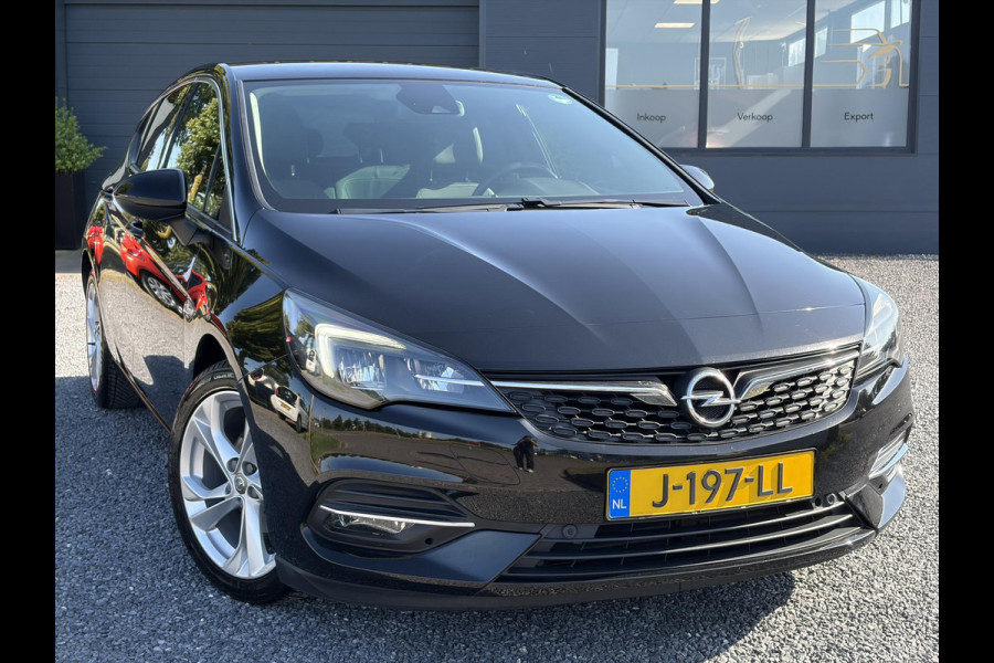 Opel Astra 1.2 Launch Elegance 2e Eigenaar,Camera,Stoelverw-Stuurverw,110pk,Navi,Carplay,Halfleder,Elekt.Stoel,6 Bak,Clima,Cruise,Lm velgen,Pdc V+A,N.A.P,Net beurt gehad,Apk tot 09-2028