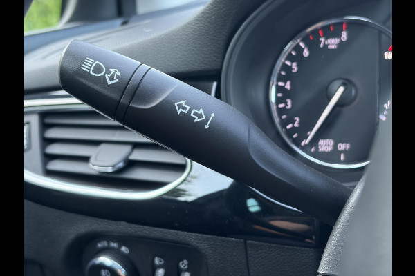 Opel Astra 1.2 Launch Elegance 2e Eigenaar,Camera,Stoelverw-Stuurverw,110pk,Navi,Carplay,Halfleder,Elekt.Stoel,6 Bak,Clima,Cruise,Lm velgen,Pdc V+A,N.A.P,Net beurt gehad,Apk tot 09-2028