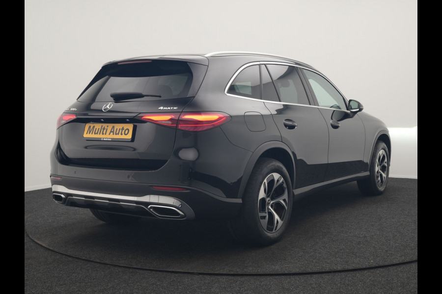 Mercedes-Benz GLC 300e 4MATIC Avantgarde PHEV 313pk Dealer O.H. | Camera | Lederen Sportstoelen Memory & Verwarmd | Sfeerverlichting | Apple Carplay | Blis | Navigatie | DAB | Cruise Control | 18"L.M |