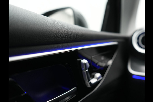 Mercedes-Benz GLC 300e 4MATIC Avantgarde PHEV 313pk Dealer O.H. | Camera | Lederen Sportstoelen Memory & Verwarmd | Sfeerverlichting | Apple Carplay | Blis | Navigatie | DAB | Cruise Control | 18"L.M |
