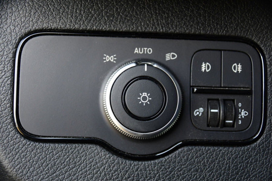Mercedes-Benz Sprinter 317 1.9 CDI L2H2 RWD PB Edition Camera, Cruise, Carplay, 170pk, Standkachel, Stoelverwarming, Geveerde stoel, Sensoren, Uniek!