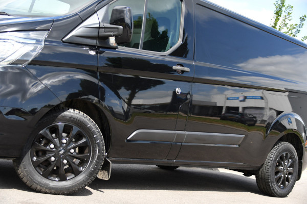 Ford Transit Custom 300 2.0 TDCI L2H1 Black Edition MARGE, Cruise, Carplay, LED, Sensoren, 130pk, Automaat, Multimedia, Sensoren, Uniek!