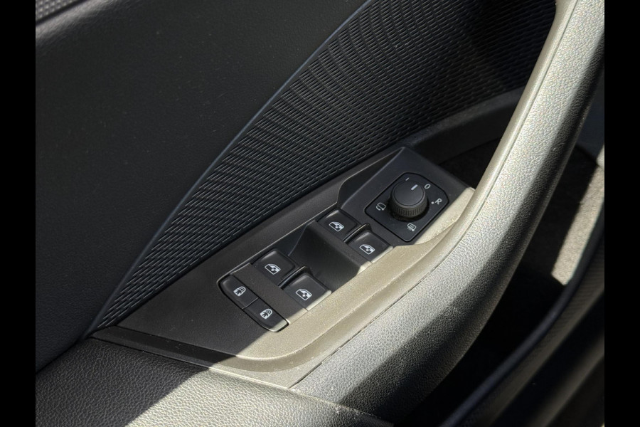 Škoda Octavia Combi 1.0 TSI Business Edition 2e Eigenaar|Clima|Cruise|Carplay|Elek achterklep|PDC V+A|N.A.P|APK tot 12-2026