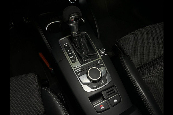 Audi A3 Limousine 1.5 TFSI CoD Sport 2X S Line Origineel NL