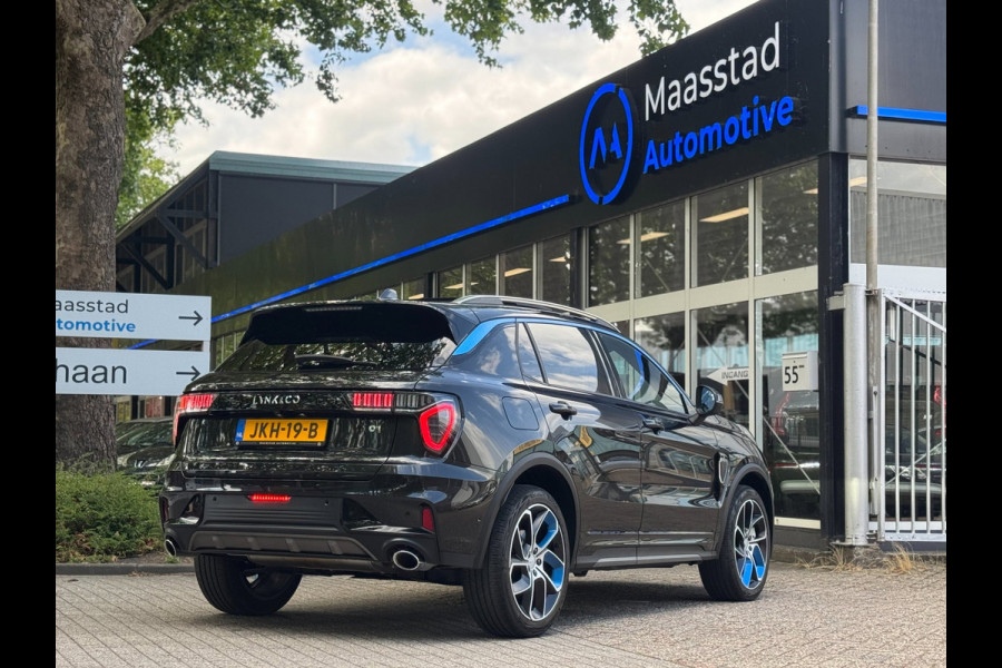 Lynk & Co 01 1.5 Pano 360Cam Infinity Zwarte hemel Lage KMS