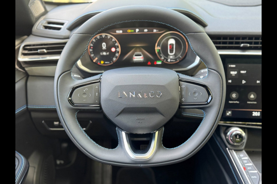 Lynk & Co 01 1.5 Pano 360Cam Infinity Zwarte hemel Lage KMS