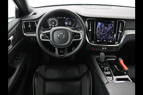 Volvo S60 2.0 Recharge T6 AWD Core | SOH 97,5% | Panoramadak | Stoel & Stuurverwarming | Pilot assist | Adaptive cruise | Navigatie | Bluetooth | Carplay | Climate control | Harman Kardon | DAB+