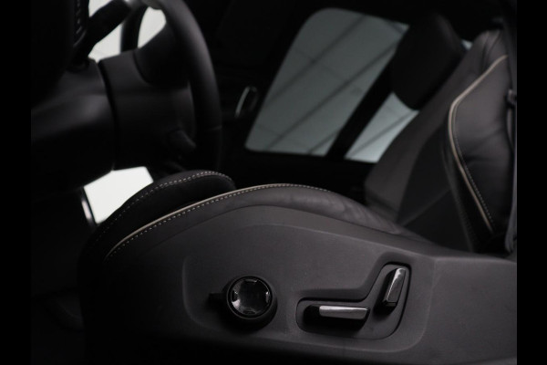 Volvo S60 2.0 Recharge T6 AWD Core | SOH 97,5% | Panoramadak | Stoel & Stuurverwarming | Pilot assist | Adaptive cruise | Navigatie | Bluetooth | Carplay | Climate control | Harman Kardon | DAB+