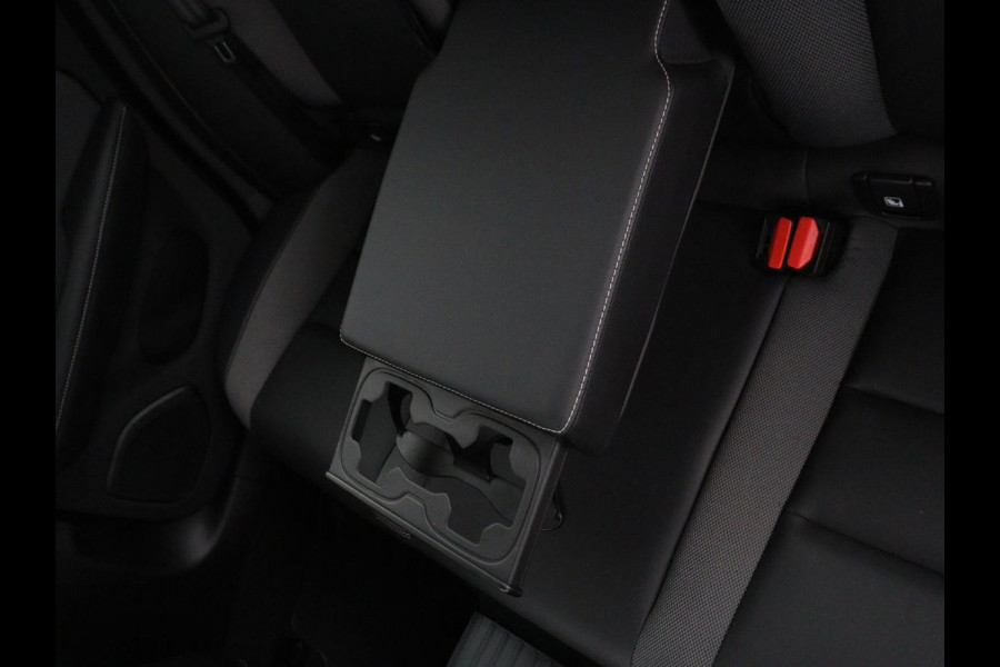 Volvo S60 2.0 Recharge T6 AWD Core | SOH 97,5% | Panoramadak | Stoel & Stuurverwarming | Pilot assist | Adaptive cruise | Navigatie | Bluetooth | Carplay | Climate control | Harman Kardon | DAB+