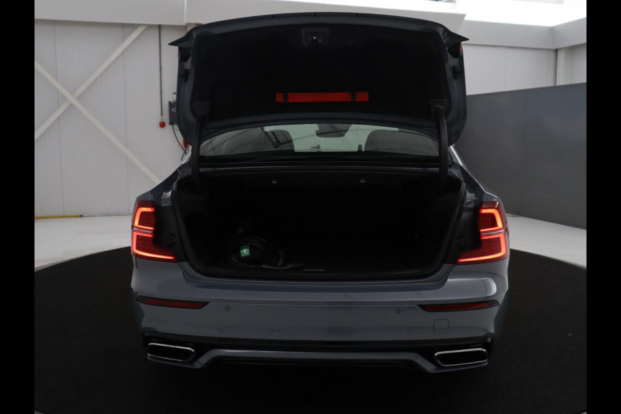 Volvo S60 2.0 Recharge T6 AWD Core | SOH 97,5% | Panoramadak | Stoel & Stuurverwarming | Pilot assist | Adaptive cruise | Navigatie | Bluetooth | Carplay | Climate control | Harman Kardon | DAB+