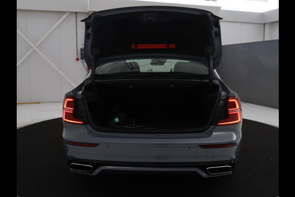 Volvo S60 2.0 Recharge T6 AWD Core | SOH 97,5% | Panoramadak | Stoel & Stuurverwarming | Pilot assist | Adaptive cruise | Navigatie | Bluetooth | Carplay | Climate control | Harman Kardon | DAB+