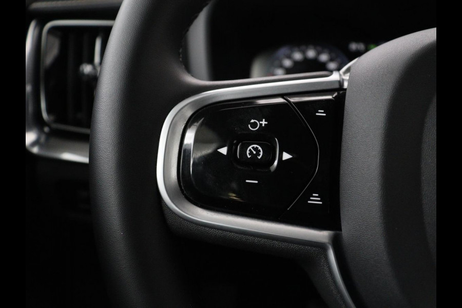 Volvo S60 2.0 Recharge T6 AWD Core | SOH 97,5% | Panoramadak | Stoel & Stuurverwarming | Pilot assist | Adaptive cruise | Navigatie | Bluetooth | Carplay | Climate control | Harman Kardon | DAB+