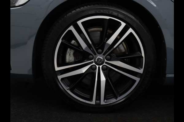 Volvo S60 2.0 Recharge T6 AWD Core | SOH 97,5% | Panoramadak | Stoel & Stuurverwarming | Pilot assist | Adaptive cruise | Navigatie | Bluetooth | Carplay | Climate control | Harman Kardon | DAB+