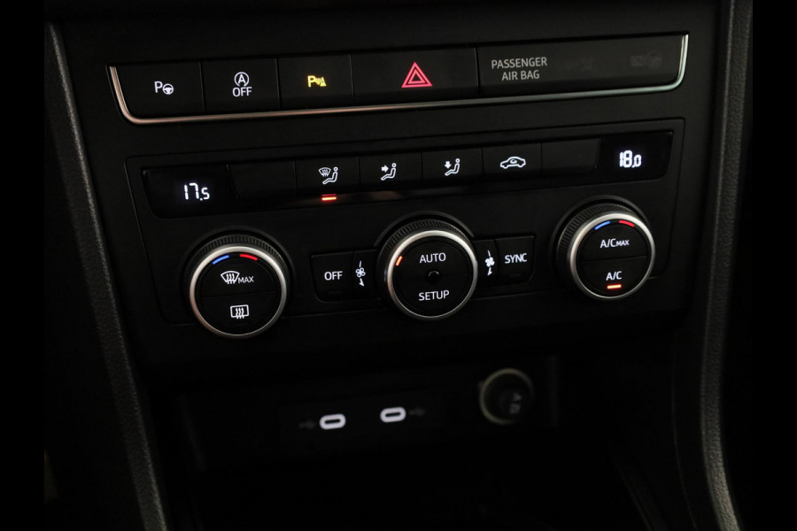 Seat Ateca 1.0 TSI Style Business Intense 81kw / 110pk | Navigatiesysteem 23.4 cm | Achteruitrijcamera | Climat control | Virtual cockpit | Park assist