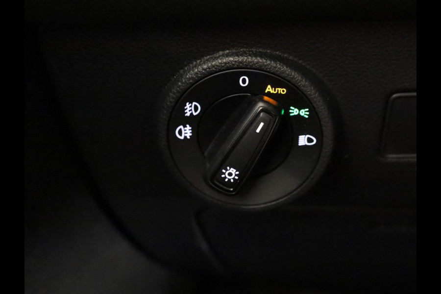 Seat Ateca 1.0 TSI Style Business Intense 81kw / 110pk | Navigatiesysteem 23.4 cm | Achteruitrijcamera | Climat control | Virtual cockpit | Park assist