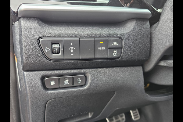 Kia Niro 1.6 GDi PHEV DynamicPlusLine | LED | Trekhaak | App-connect | Stuur- & stoelverwarming | Camera | ACC |
