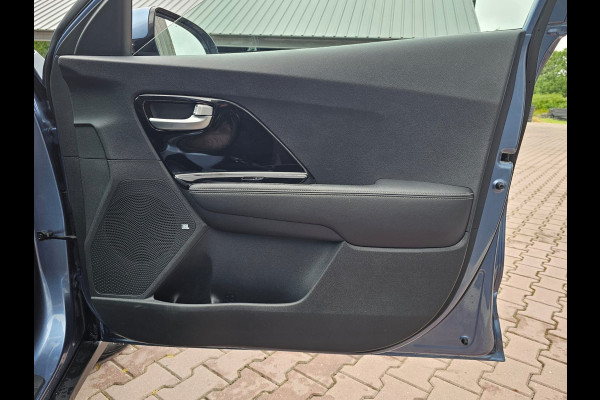 Kia Niro 1.6 GDi PHEV DynamicPlusLine | LED | Trekhaak | App-connect | Stuur- & stoelverwarming | Camera | ACC |