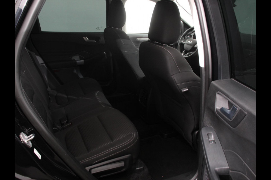 Ford Kuga 2.5 PHEV Vignale Climate control Adaptieve cruise control Led Lichtmetalen velgen Parkeersensoren Camera Stoelverwarming Stuurverwarming Navigatie Apple carplay/ Android Auto Trekhaak