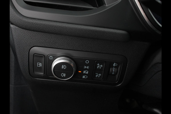 Ford Kuga 2.5 PHEV Vignale Climate control Adaptieve cruise control Led Lichtmetalen velgen Parkeersensoren Camera Stoelverwarming Stuurverwarming Navigatie Apple carplay/ Android Auto Trekhaak