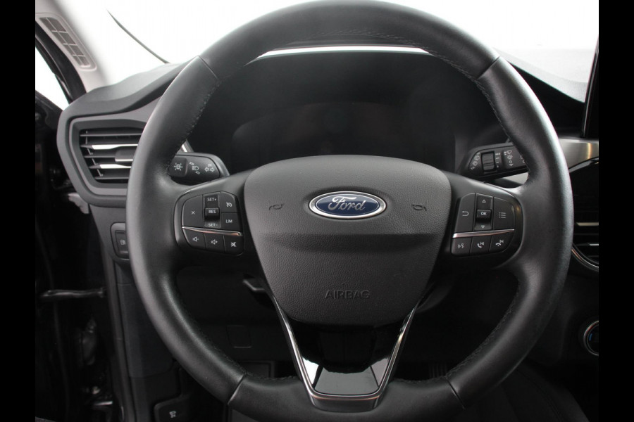 Ford Kuga 2.5 PHEV Vignale Climate control Adaptieve cruise control Led Lichtmetalen velgen Parkeersensoren Camera Stoelverwarming Stuurverwarming Navigatie Apple carplay/ Android Auto Trekhaak