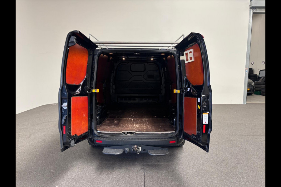 Ford Transit Custom 300 2.0 TDCI L2H1 Trend Navigatie Parkeersensoren Cruise control Apple Carplay Android auto