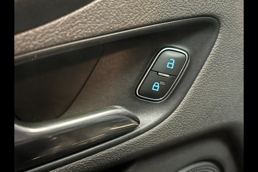 Ford Transit Custom 300 2.0 TDCI L2H1 Trend Navigatie Parkeersensoren Cruise control Apple Carplay Android auto