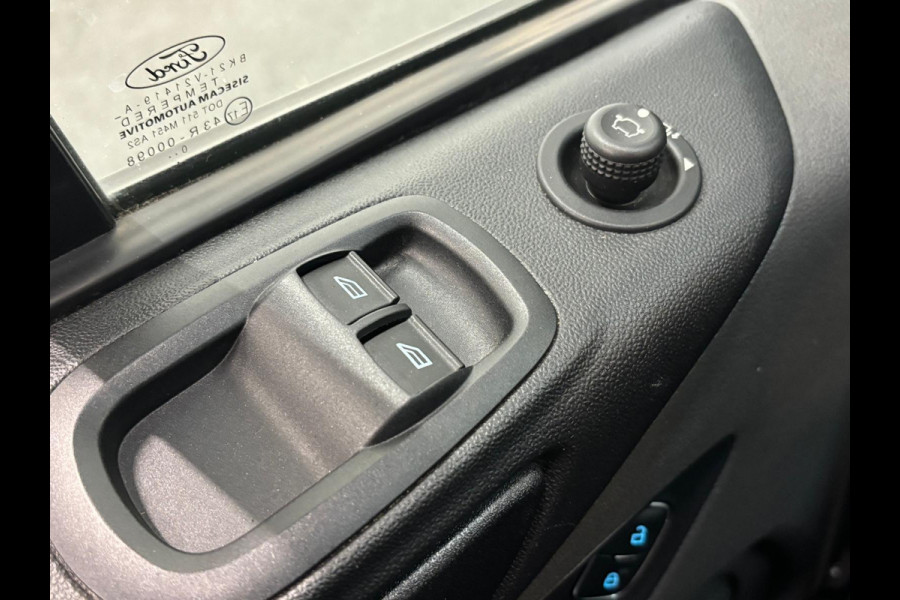 Ford Transit Custom 300 2.0 TDCI L2H1 Trend Navigatie Parkeersensoren Cruise control Apple Carplay Android auto