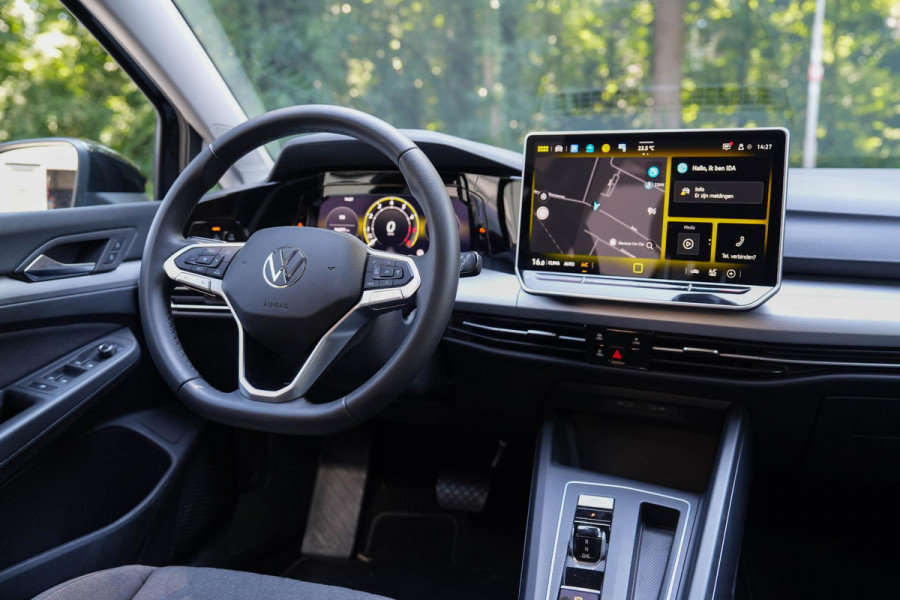 Volkswagen Golf 1.5 eHybrid R-line | Carplay | Cruise | Led | Facelift