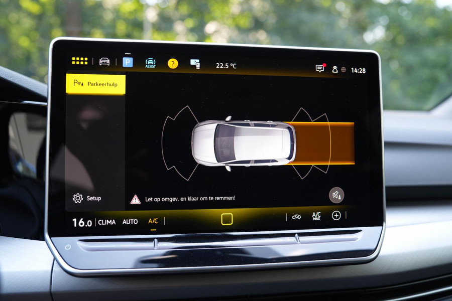 Volkswagen Golf 1.5 eHybrid R-line | Carplay | Cruise | Led | Facelift