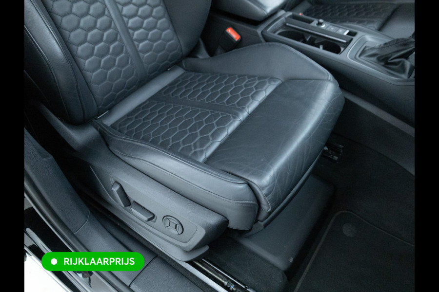Audi RS Q3 Sportback RSQ3 2.5 TFSI Quattro | Ruitjesleer | Panoramadak | Adaptive cruise | Wegklapbare trekhaak | Sonos | Navigatie El.verstelbare stoelen met stoelverwarming, Carplay/Android auto, 360 camera, Electrische achterklep