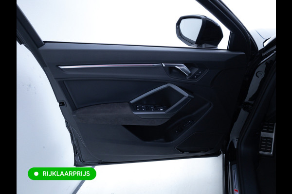 Audi RS Q3 Sportback RSQ3 2.5 TFSI Quattro | Ruitjesleer | Panoramadak | Adaptive cruise | Wegklapbare trekhaak | Sonos | Navigatie El.verstelbare stoelen met stoelverwarming, Carplay/Android auto, 360 camera, Electrische achterklep