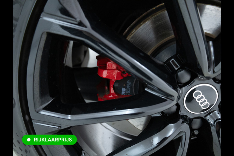Audi RS Q3 Sportback RSQ3 2.5 TFSI Quattro | Ruitjesleer | Panoramadak | Adaptive cruise | Wegklapbare trekhaak | Sonos | Navigatie El.verstelbare stoelen met stoelverwarming, Carplay/Android auto, 360 camera, Electrische achterklep