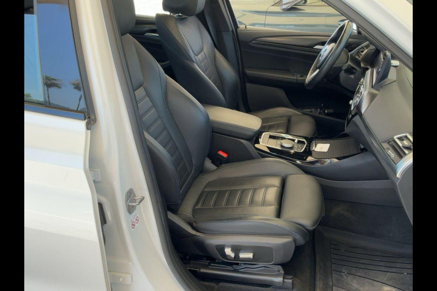 BMW iX3 High Executive 80 kWh | M Pakket | Panoramadak | 360 graden camera | Sportstoelen | Harman/kardon | Keyless entry | Elektrische achterklep | Stoelverwarming | Head Up Display