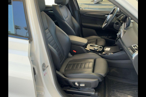 BMW iX3 High Executive 80 kWh | M Pakket | Panoramadak | 360 graden camera | Sportstoelen | Harman/kardon | Keyless entry | Elektrische achterklep | Stoelverwarming | Head Up Display