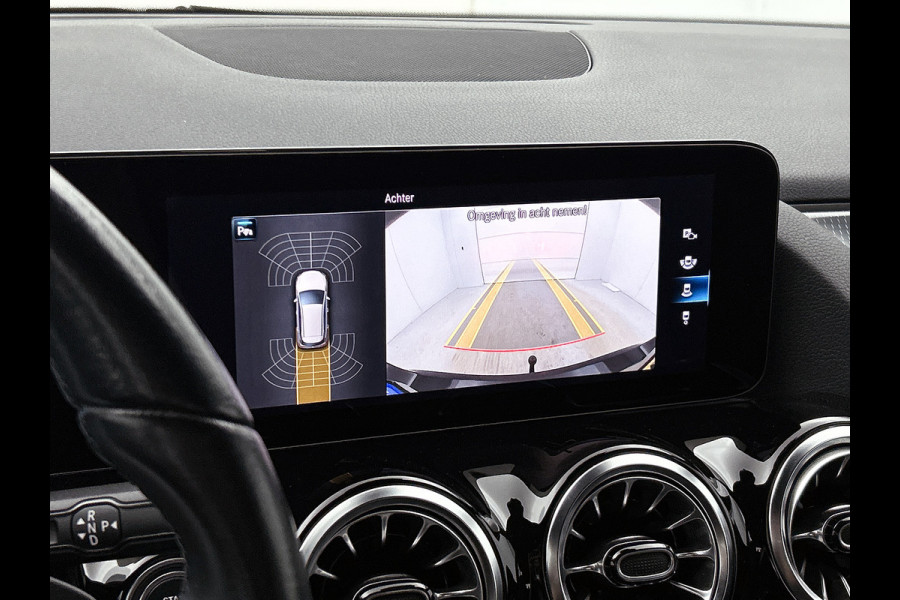 Mercedes-Benz B-Klasse 180 Business Solution Luxury Trekhaak | Parkeerpakket met achteruitrijcamera | Ledkoplampen | Sfeerverlichting | Stoelverwarming. Inclusief 24 maanden MB Certified garantie voor Europa.
