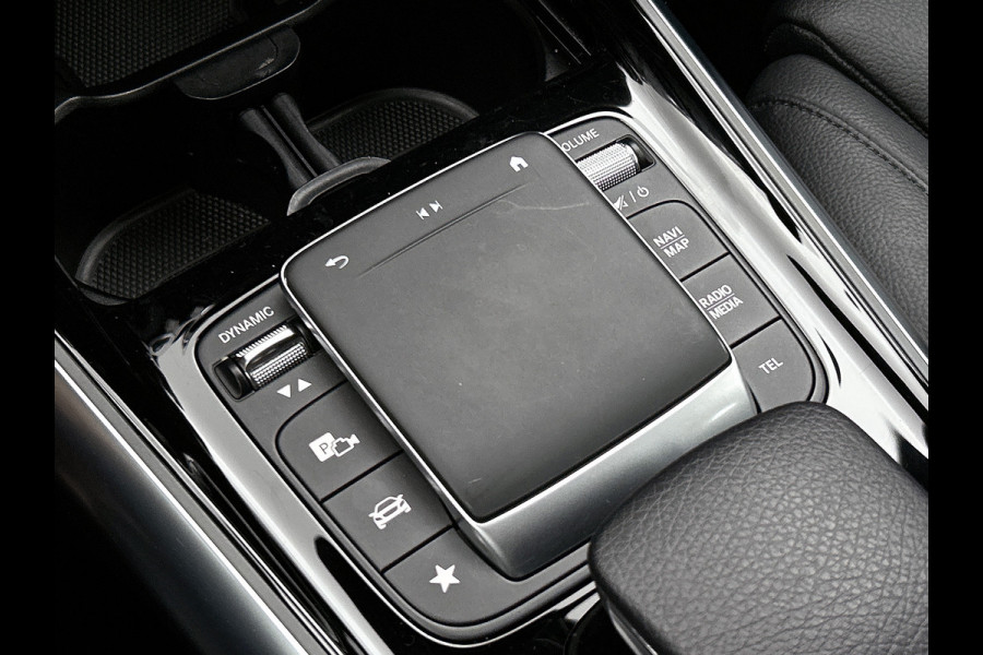 Mercedes-Benz B-Klasse 180 Business Solution Luxury Trekhaak | Parkeerpakket met achteruitrijcamera | Ledkoplampen | Sfeerverlichting | Stoelverwarming. Inclusief 24 maanden MB Certified garantie voor Europa.