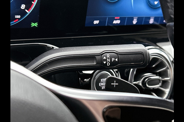 Mercedes-Benz B-Klasse 180 Business Solution Luxury Trekhaak | Parkeerpakket met achteruitrijcamera | Ledkoplampen | Sfeerverlichting | Stoelverwarming. Inclusief 24 maanden MB Certified garantie voor Europa.