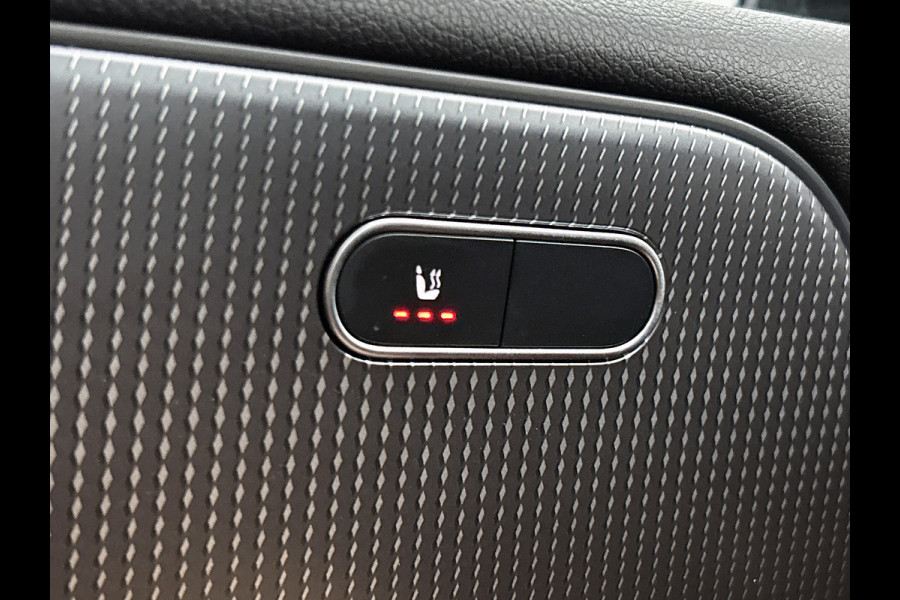 Mercedes-Benz B-Klasse 180 Business Solution Luxury Trekhaak | Parkeerpakket met achteruitrijcamera | Ledkoplampen | Sfeerverlichting | Stoelverwarming. Inclusief 24 maanden MB Certified garantie voor Europa.